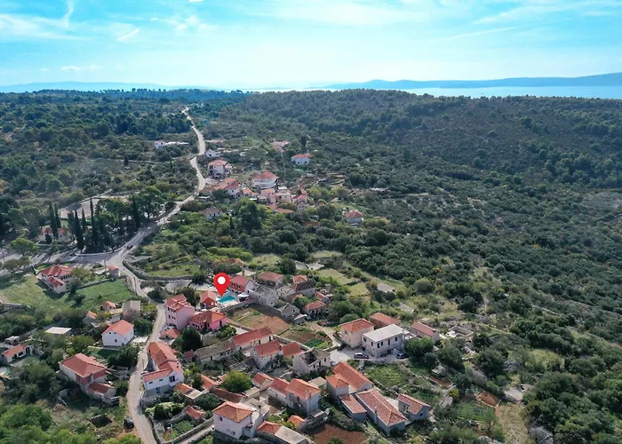 Islander House With Pool Ferienhaus Trogir