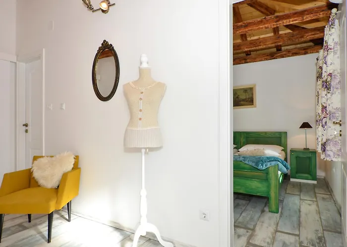 Islander House With Pool *