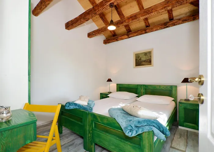 Islander House With Pool Trogir