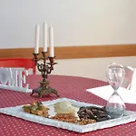 Islander House With Pool Traù