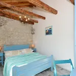 Islander House With Pool Casa vacanze