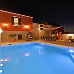 Casa vacanze Islander House With Pool *