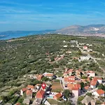 Casa vacanze Islander House With Pool