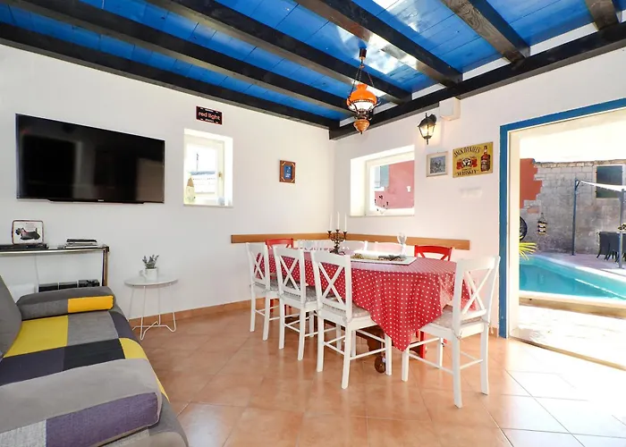 Islander House With Pool Prázdninový dům Trogir