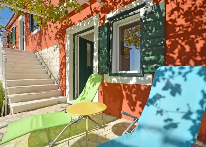 Vikendica Islander House With Pool *