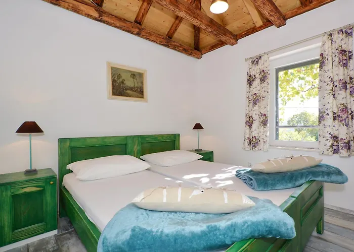 Vikendica Islander House With Pool *